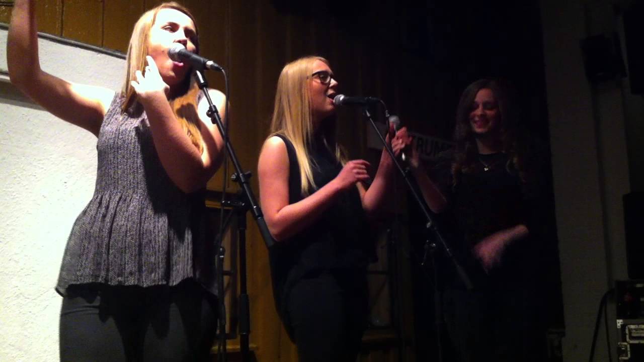 Mercy/Rehab/Beggin' - Liv Andrea Hauge & Ragnhild Marie Elvebakk Hystad (A capella cover)