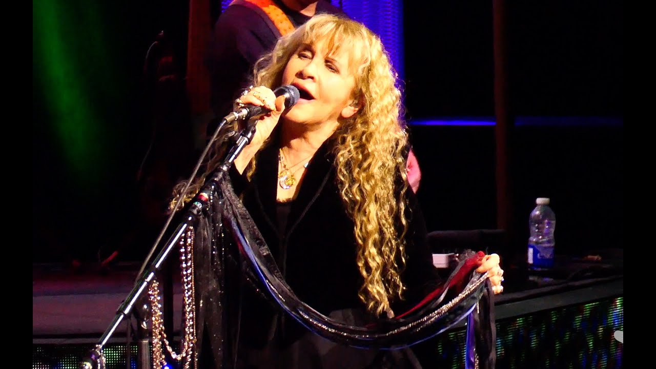 STEVIE NICKS  