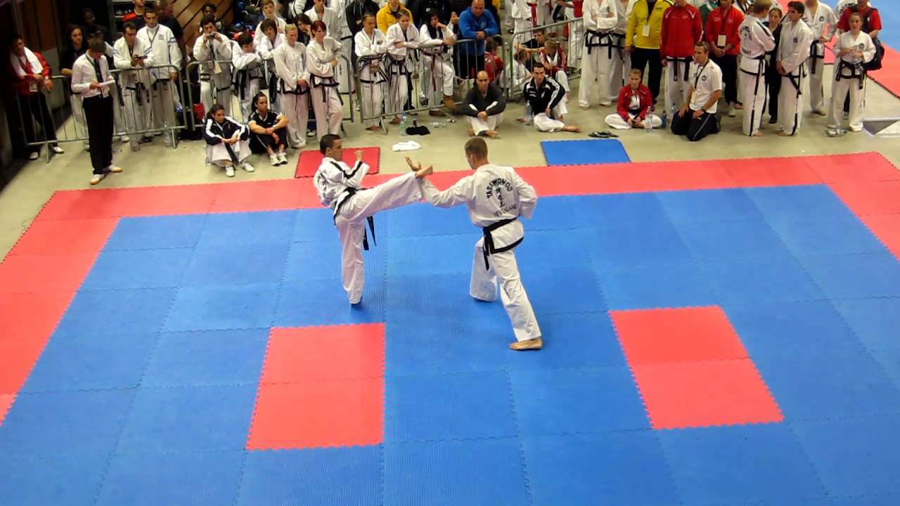 ITF World Cup Brighton 2012 - Pre-arranged sparring - Mark Trotter & Carl Van Roon (New Zealand)