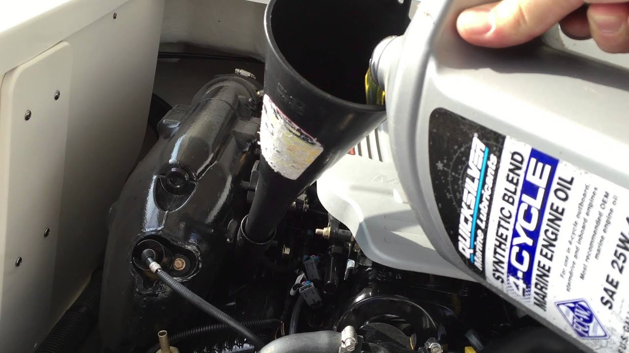 Engine Oil Change Mercruiser 5.0 MPI