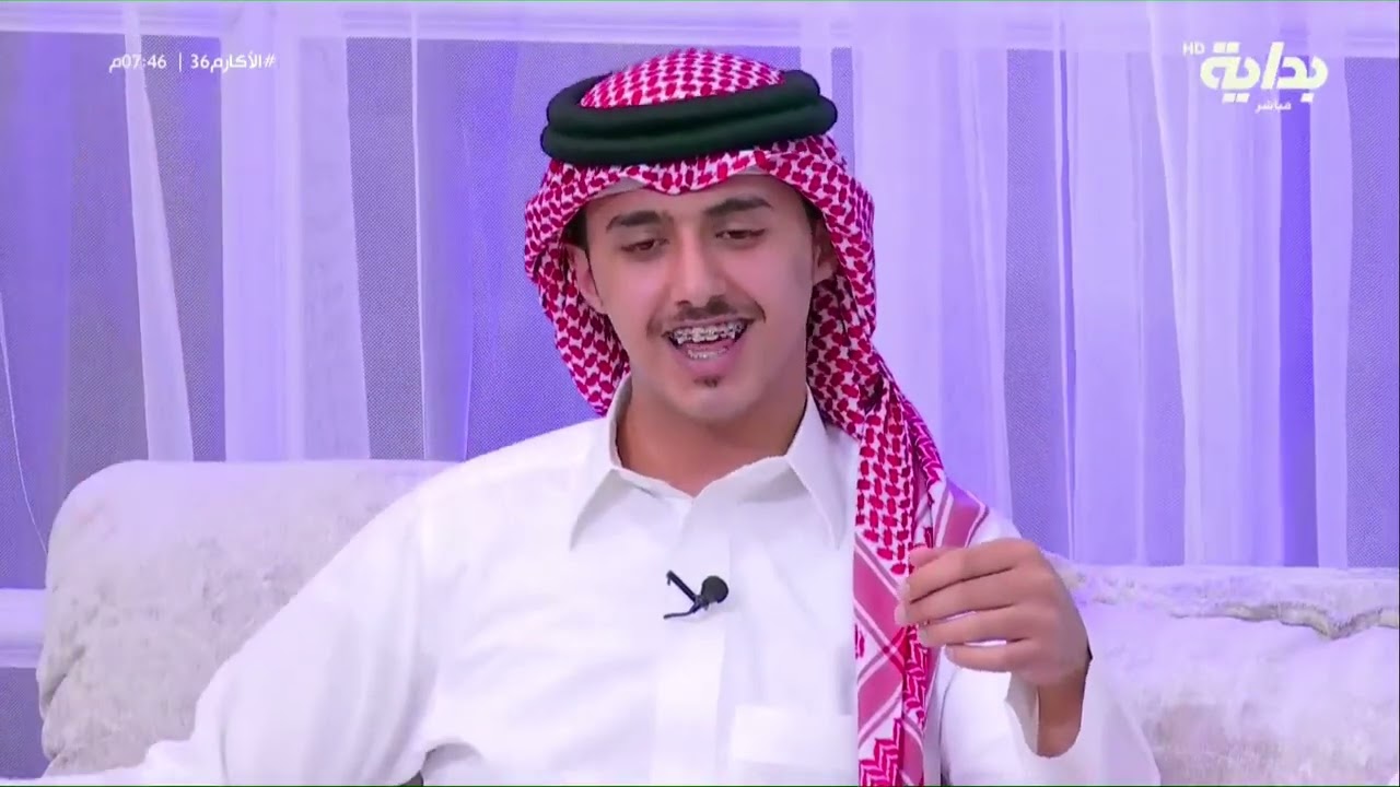 بسبب موقف كتب قصيدة عن الكرم 