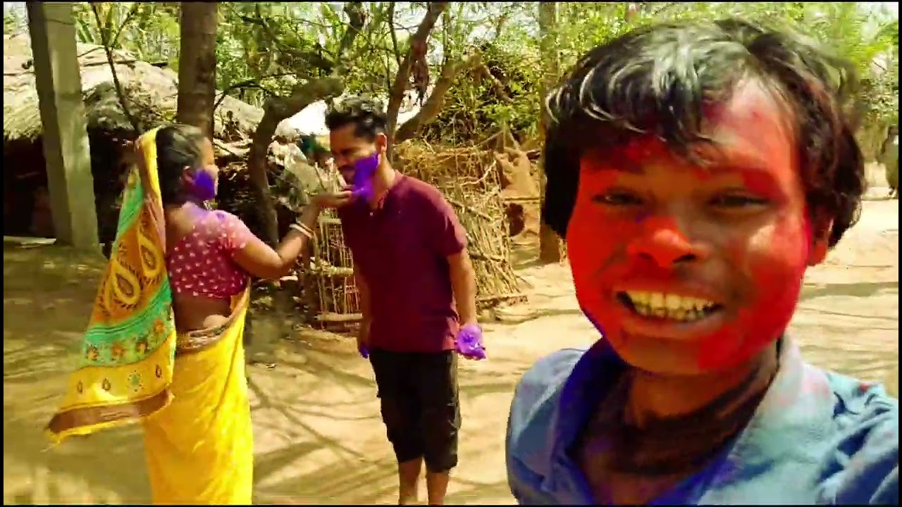ଗାଁ ଲୋକଙ୍କ ସହିତ ହୋଲି ଖେଳିଲି ପୂଜା ଏବଂ କରାଗଲା || #happyholi || @Dakuavlogs1999 #odisha 