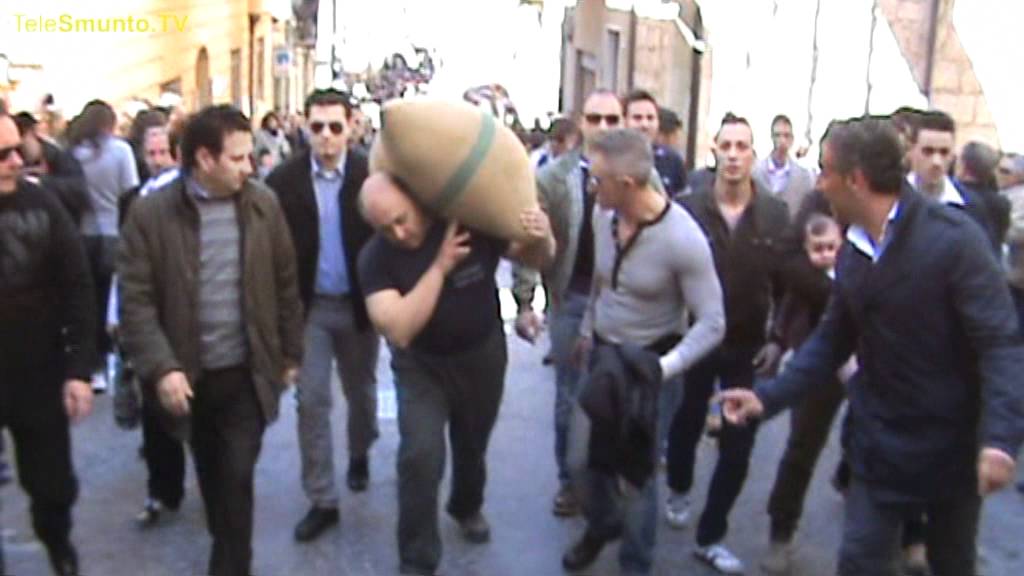 MBRACULO di Gaetano Bonanno con sacco di 110kg - San Giuseppe 2012 Valguarnera