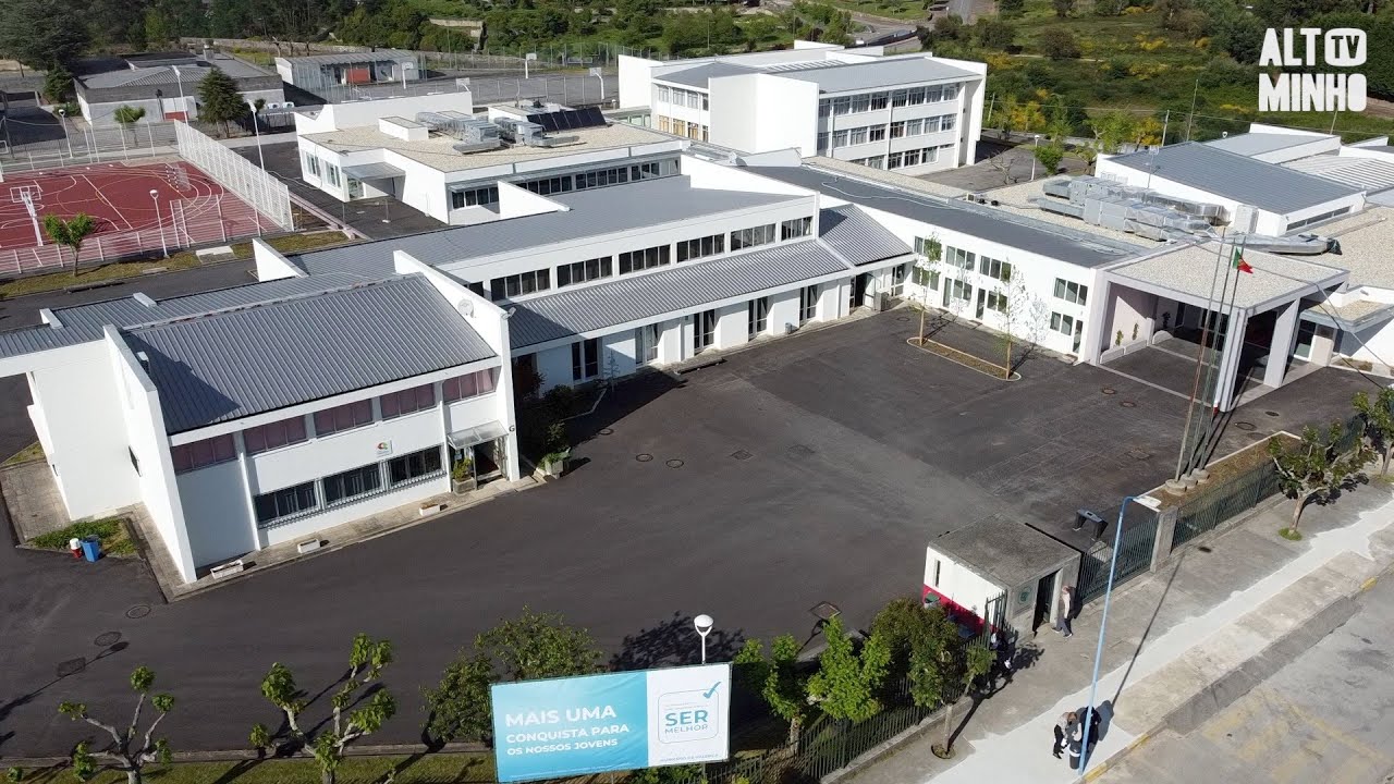 António Costa inaugura escola requalificada em Valença | Altominho TV