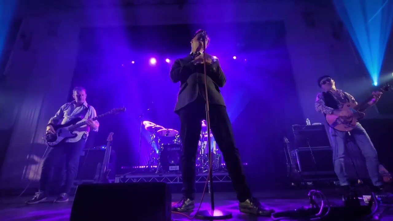 The Smyths - There Is a Light That Never Goes Out (live @ Northcote Theatre, Melb, Feb 2026)