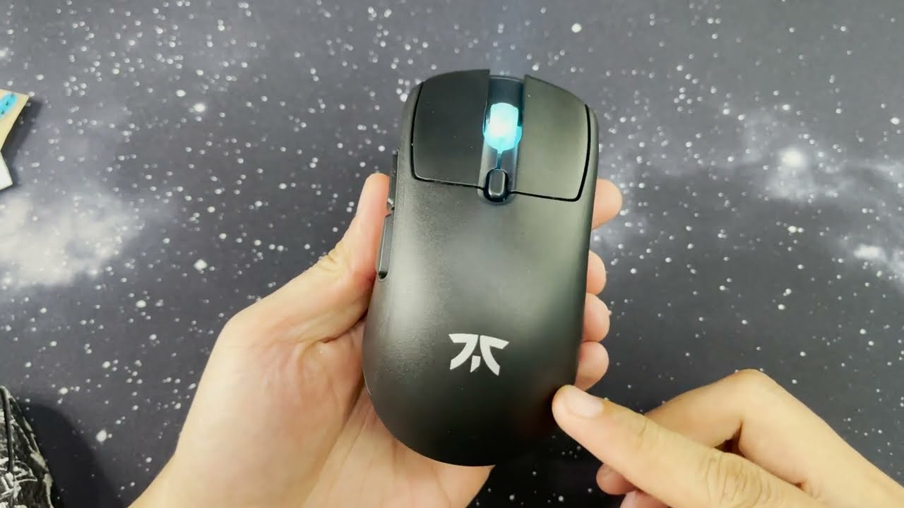 Fnatic Bolt Review, Top-Tier Claw Grip mouse