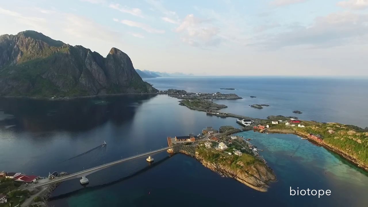 Sakrisøy sommer view   Northern Norway © Biotope