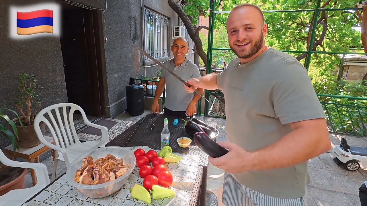 Мы в Армении 🇦🇲/Моя Большая Армянская Семья/в Ереване у Бабушки Дома 