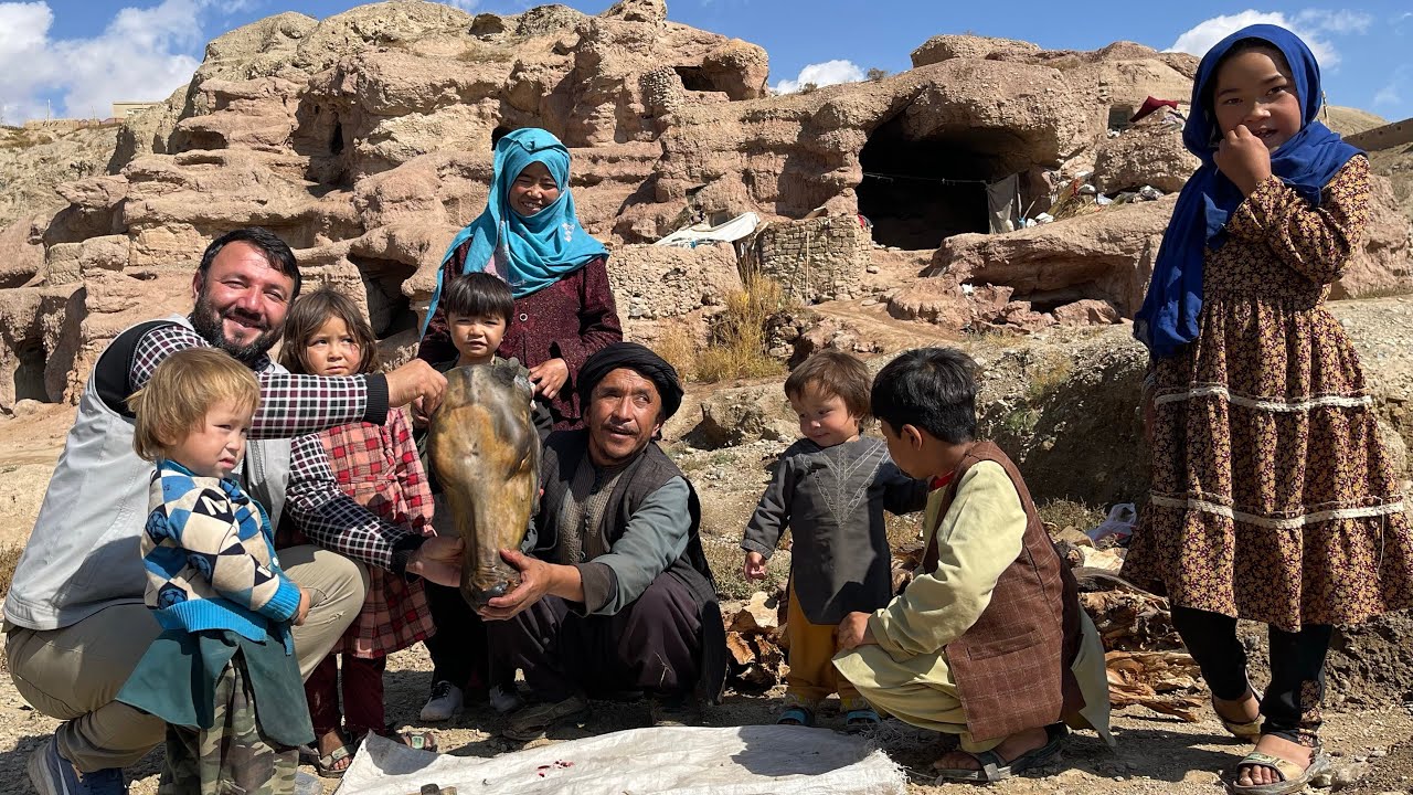 Twin's Family Cook Head of Cow for Lunch| Unexpceted Cooking Dish In Cave| Out Door Cooking|