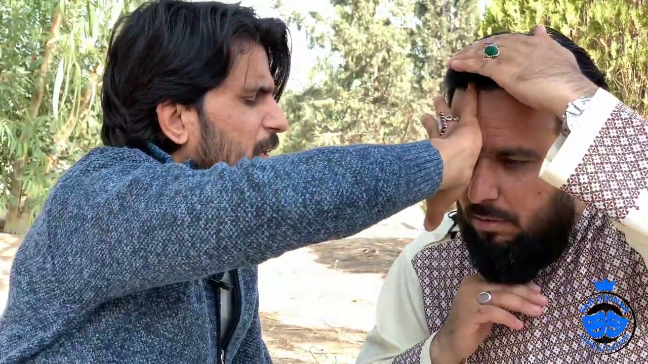 دواړو په لومړي ځل سګرېټی وهلی دی 😁
