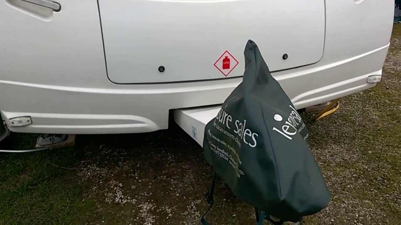 Lunar Lexon DS 5 Berth Caravan 2006 Model