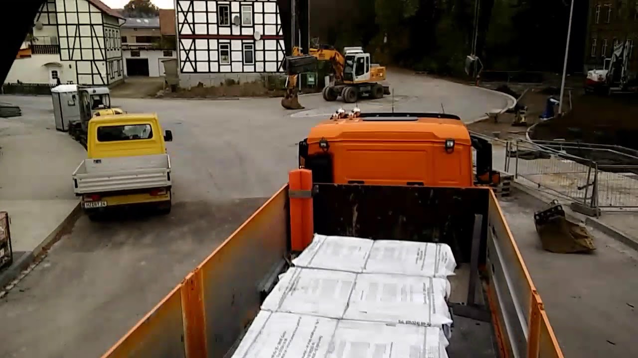 MAN Baustoffzug mit MKG Kran Baustelle Osterwieck Hornburger Strasse