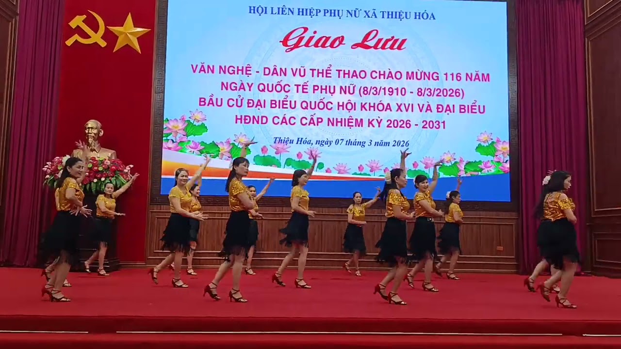 Bài nhảy dân vũ nổi lửa lên em đó pn làng Dương Hòa thể hiện 