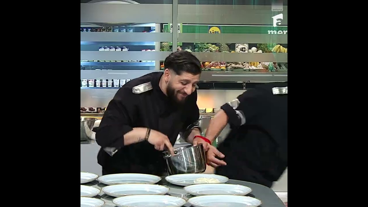 Chef Bontea n-a avut voie să comunice verbal cu concurenții săi 😊