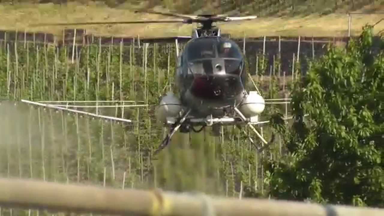 Mit dem Helicopter in den Weinbergen bei Erden an der Mosel