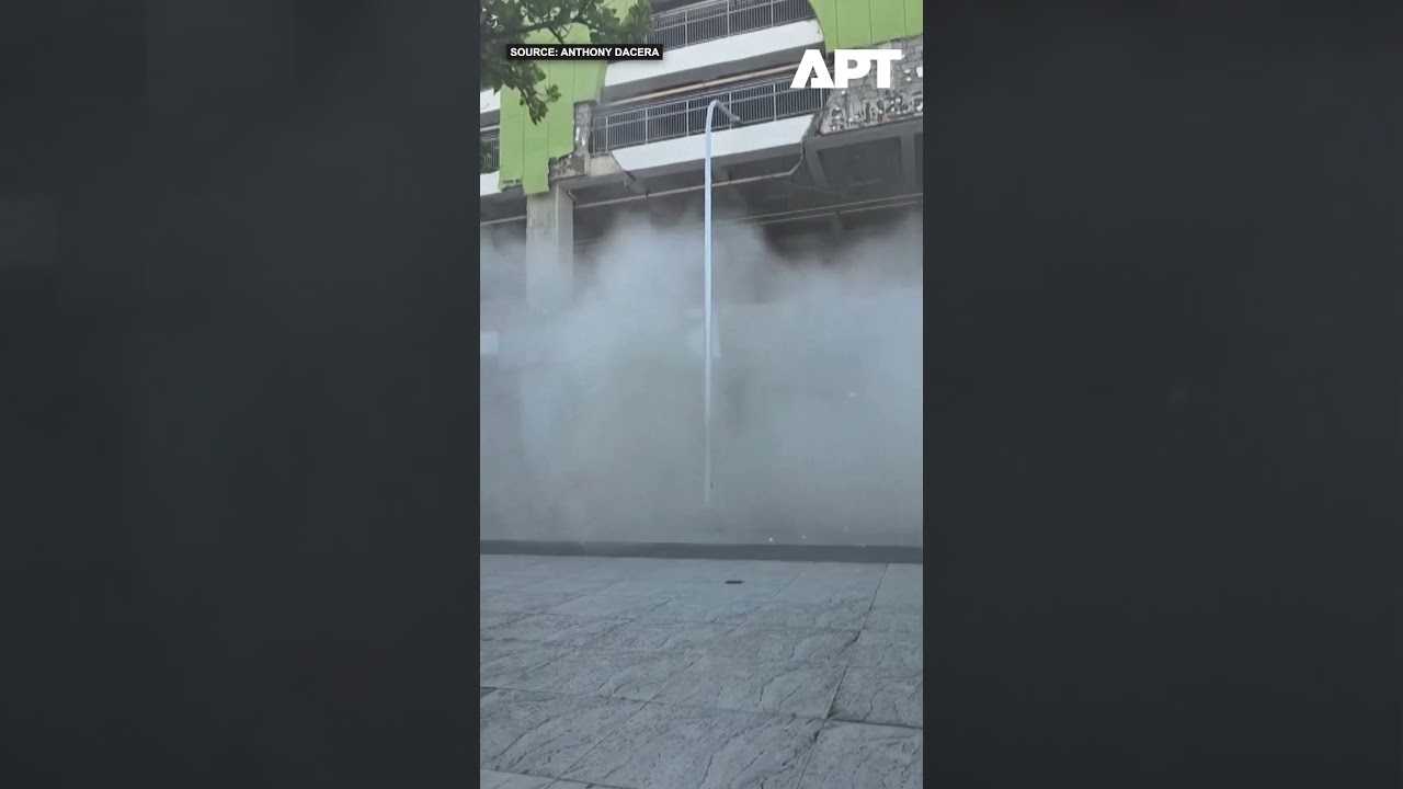 Ground Shakes, Trees Sway as Powerful 7.8 Magnitude Earthquake Strikes Philippines | APT