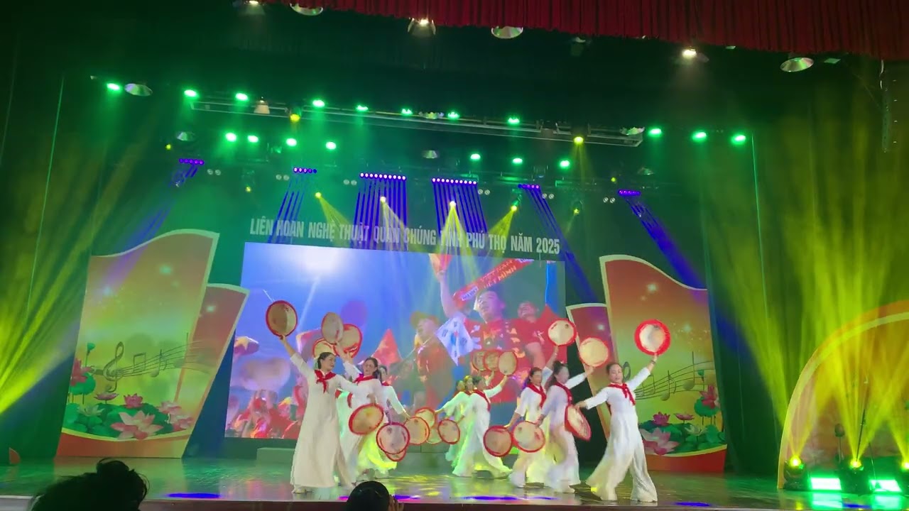 ngày 28 tháng 2, 2026