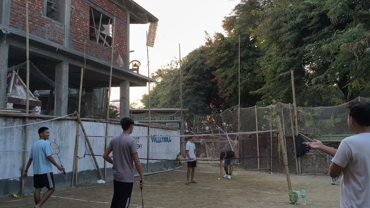 Noob Gameplay with friends || Badminton #badminton #game #sports