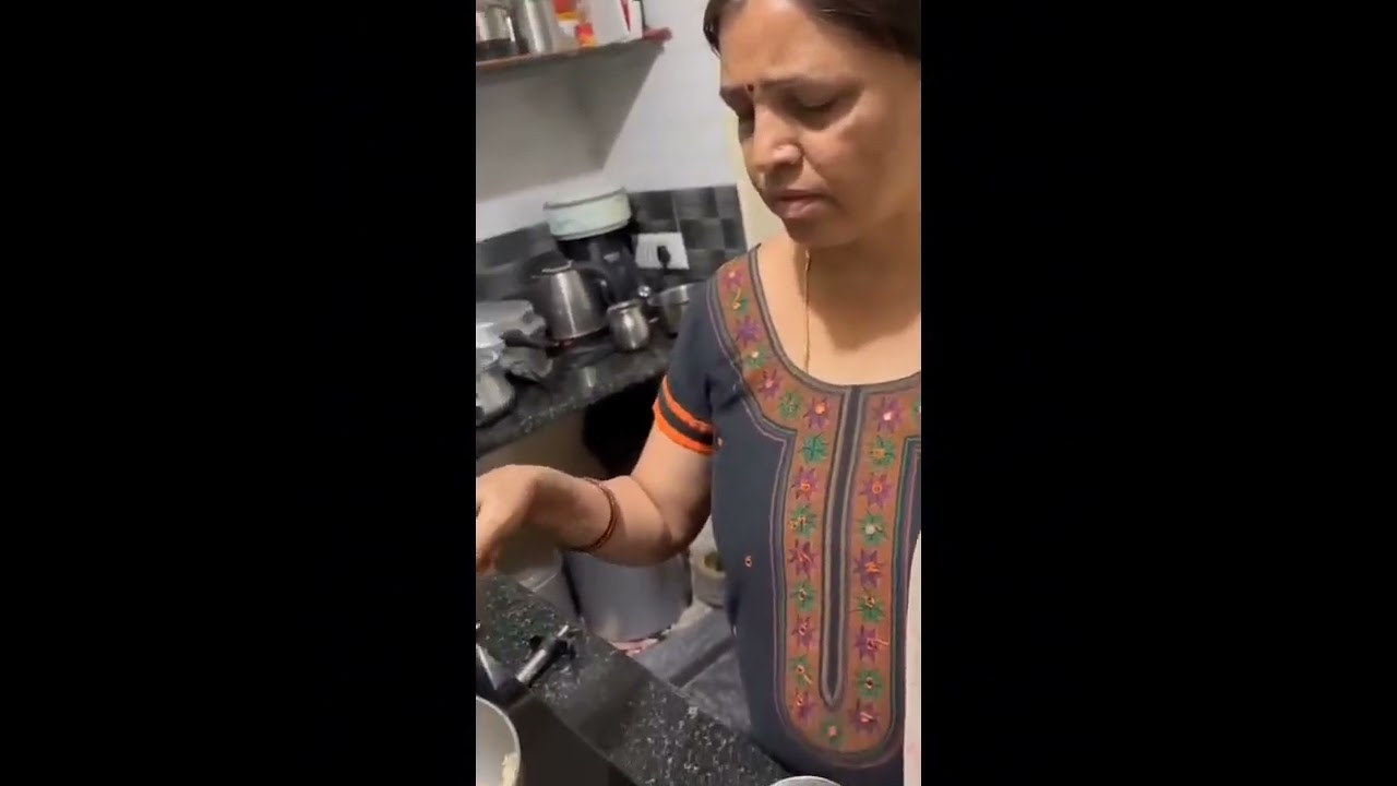 Carrot halwa | ಕ್ಯಾರೆಟ್ ಹಲ್ವಾ| Paru’s kitchen 