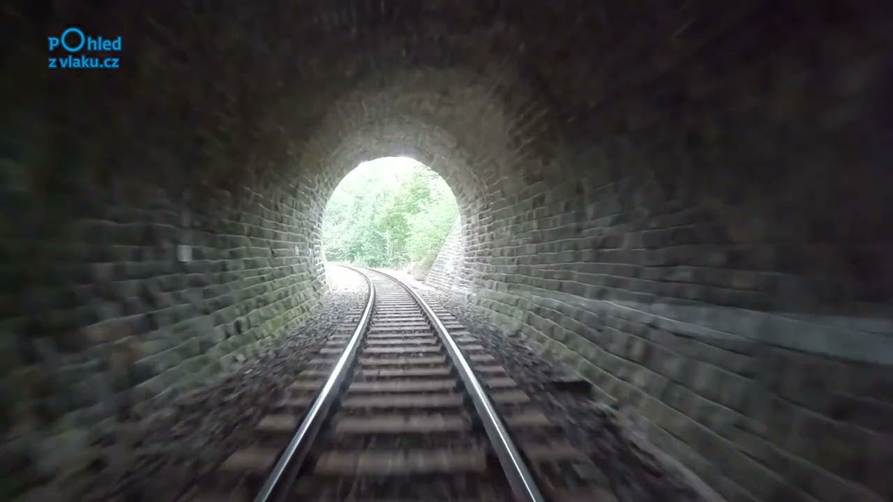 Rokytnice v Orlick&yacute;ch hor&aacute;ch - Doudleby nad Orlic&iacute; / POHLED NA TRAŤ Z ČELA SOUPRAVY / 4K KVALITA