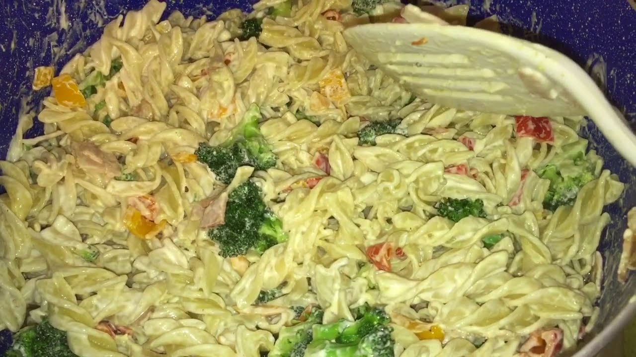 PASTA CON BROCOLI Y PIMIENTOS // COCINANDO CON AIME