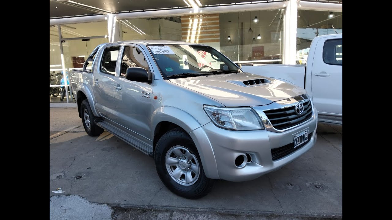 TOYOTA HILUX 3.0 Cd Sr I 171cv 4x2