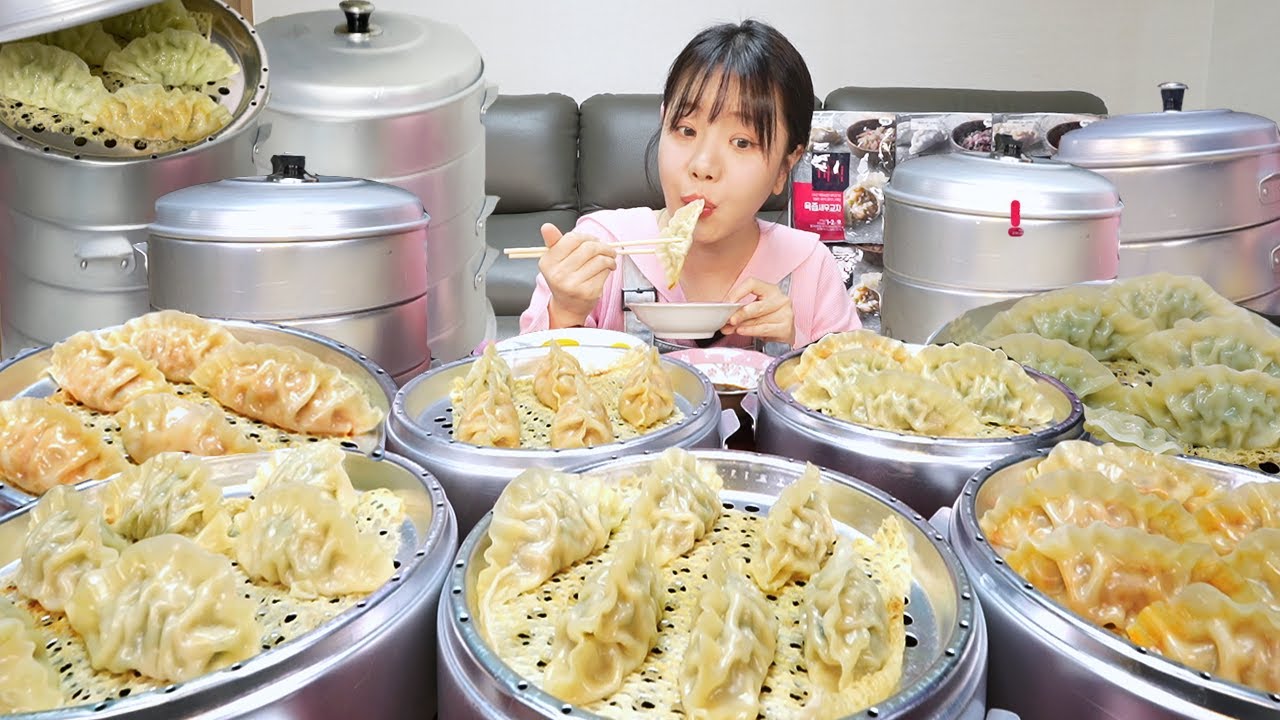 Корейские пельмени MUKBANG Кимчи, креветки, пельмени со свининой EATING SHOW