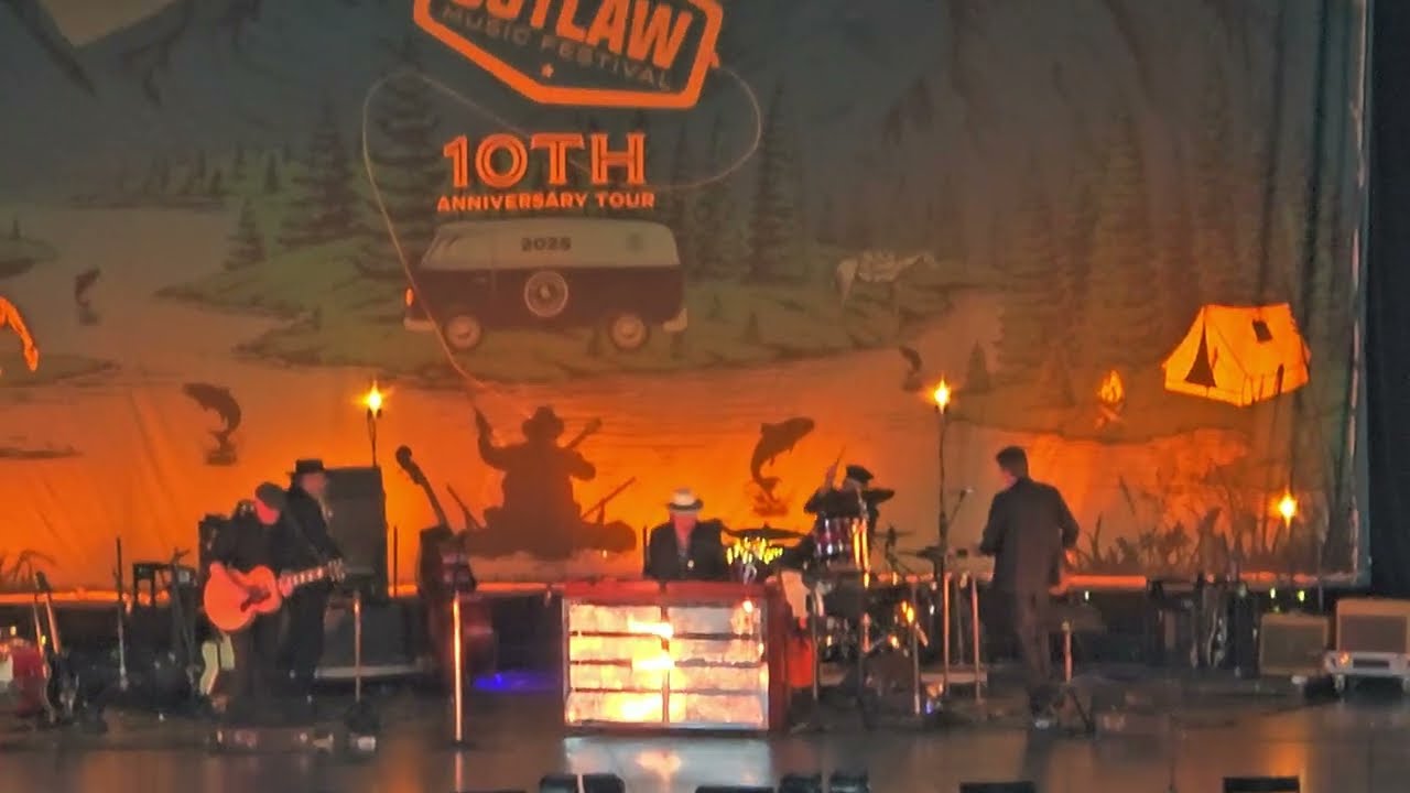 Bob Dylan - All Along The Watchtower (Live at Ameris Bank Amphitheatre, Atlanta, GA 07/25/25)