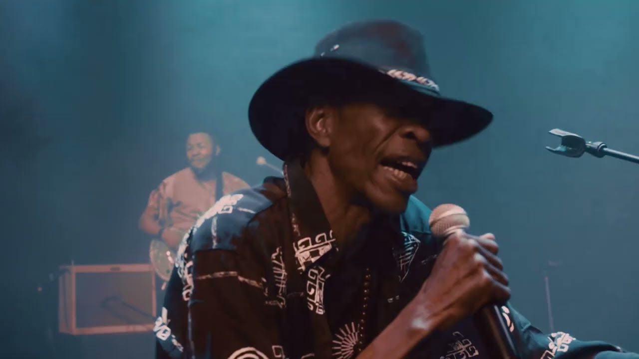 JUPITER & OKWESS - The world is my land (Live @festival Africolor)