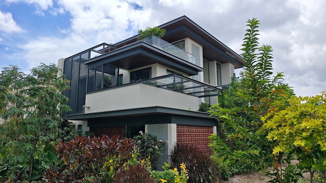 6000 SFT LUXURY TRIPLEX VILLA FOR SALE GATED COMMUNITY HYDERABAD ELIP PROPERTY