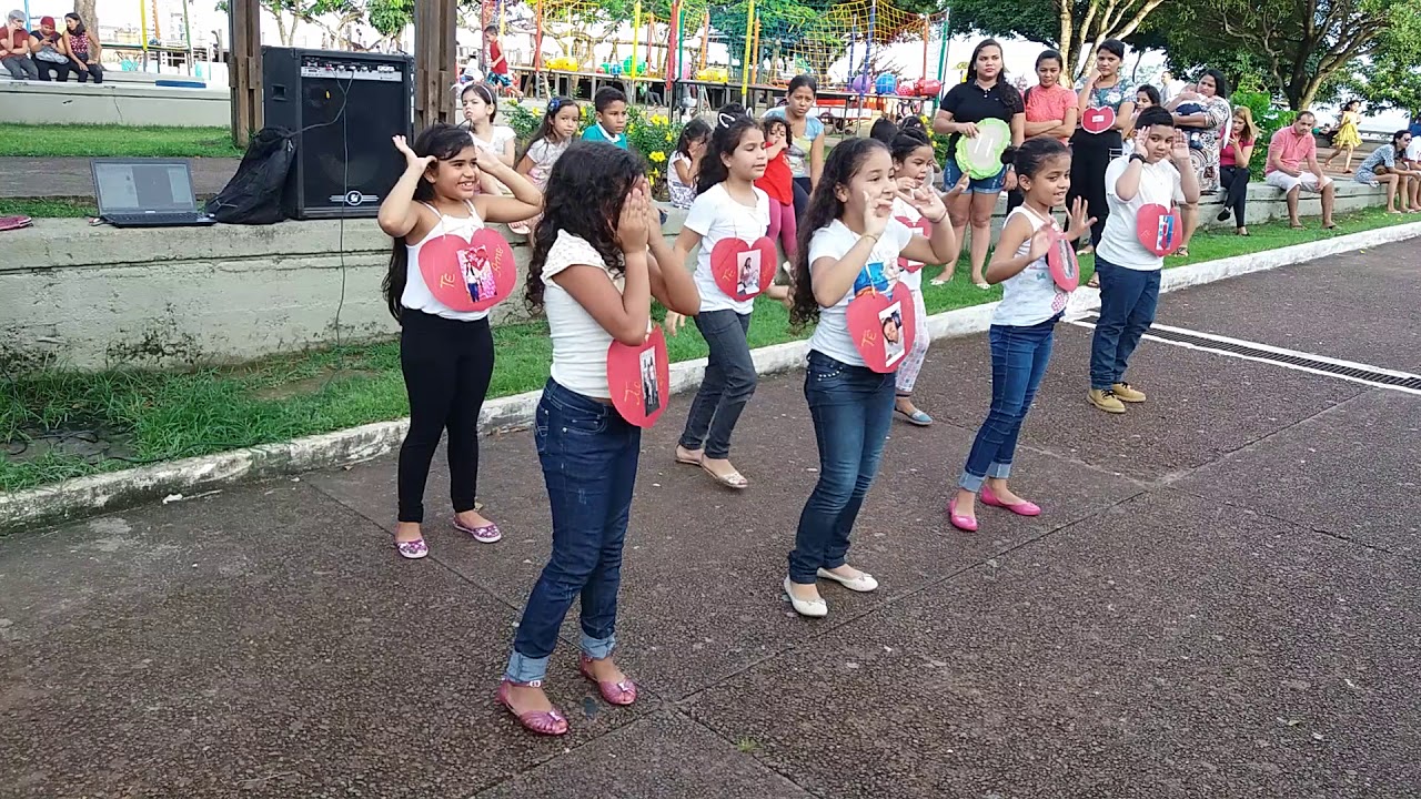 Coreografia dias das mães musica 9meses.
