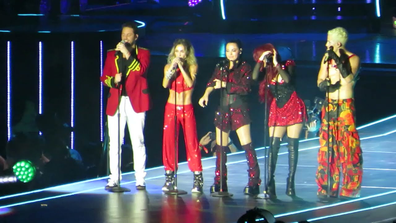 MEDLEY 1 -  RBD - SOY REBELDE TOUR - RIO DE JANEIRO - SHOW COMPLETO