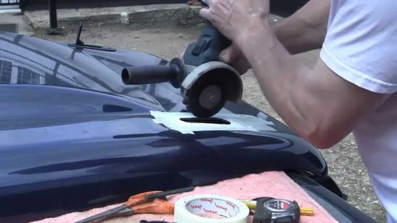 Land Rover Defender Aerocatch Fitting