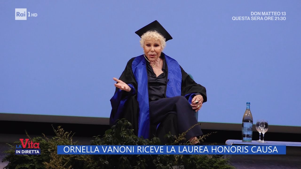 Ornella Vanoni, la laurea ad honorem all'Università Statale di Milano - La vita in diretta 12/06/202