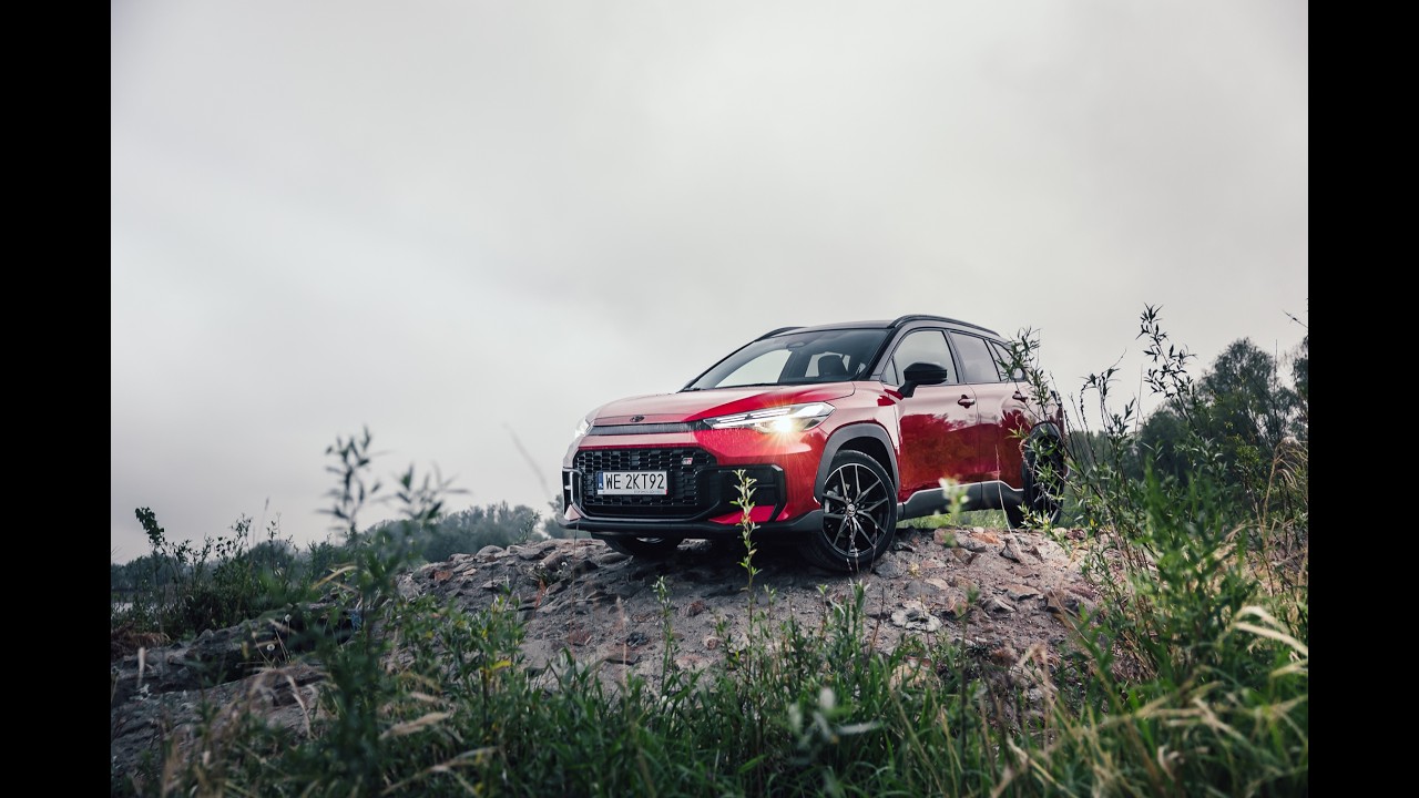 Czy warto kupić Corollę Cross GR Sport zamiast C-HR i RAV4? | Test 4K Roundthewheel