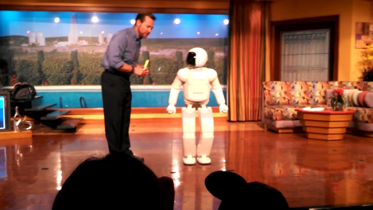 Asimo, the walking robot, 2014 at Disneyland 