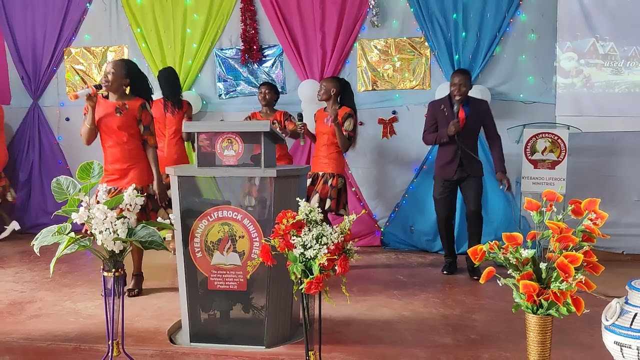 WORSHIP TEAM