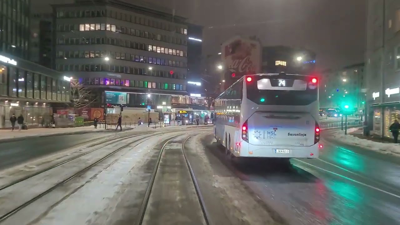 Helsingin raitiolinja 8T,1T Arabia-Länsiterminaali-Ooppera. Helsinki tramline 8T,1T.