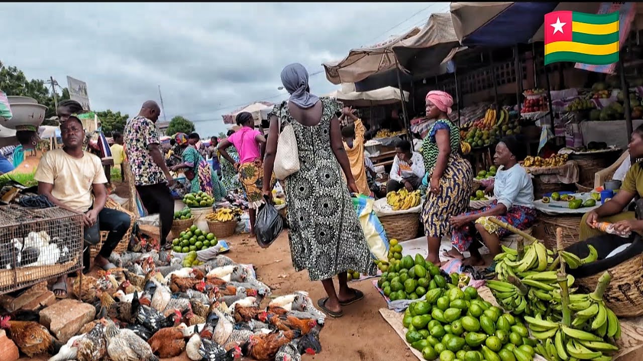 Food shopping in addidogome Lomé Togo west Africa 🇹🇬. Cheapest food market in lomé 