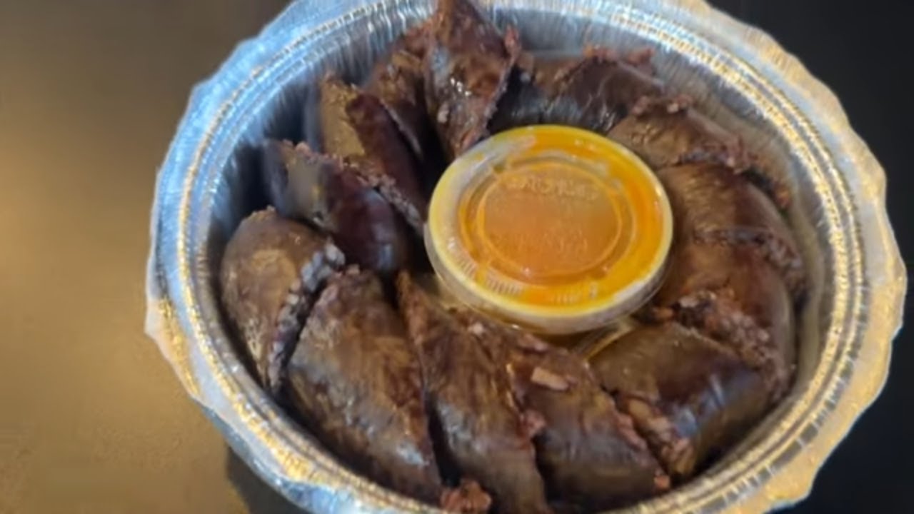 🇬🇾 🇬🇾 Duck & Chicken Farm , Eating Black Pudding, Doubles and Cooking Chow Mein 🇬🇾 🇬🇾