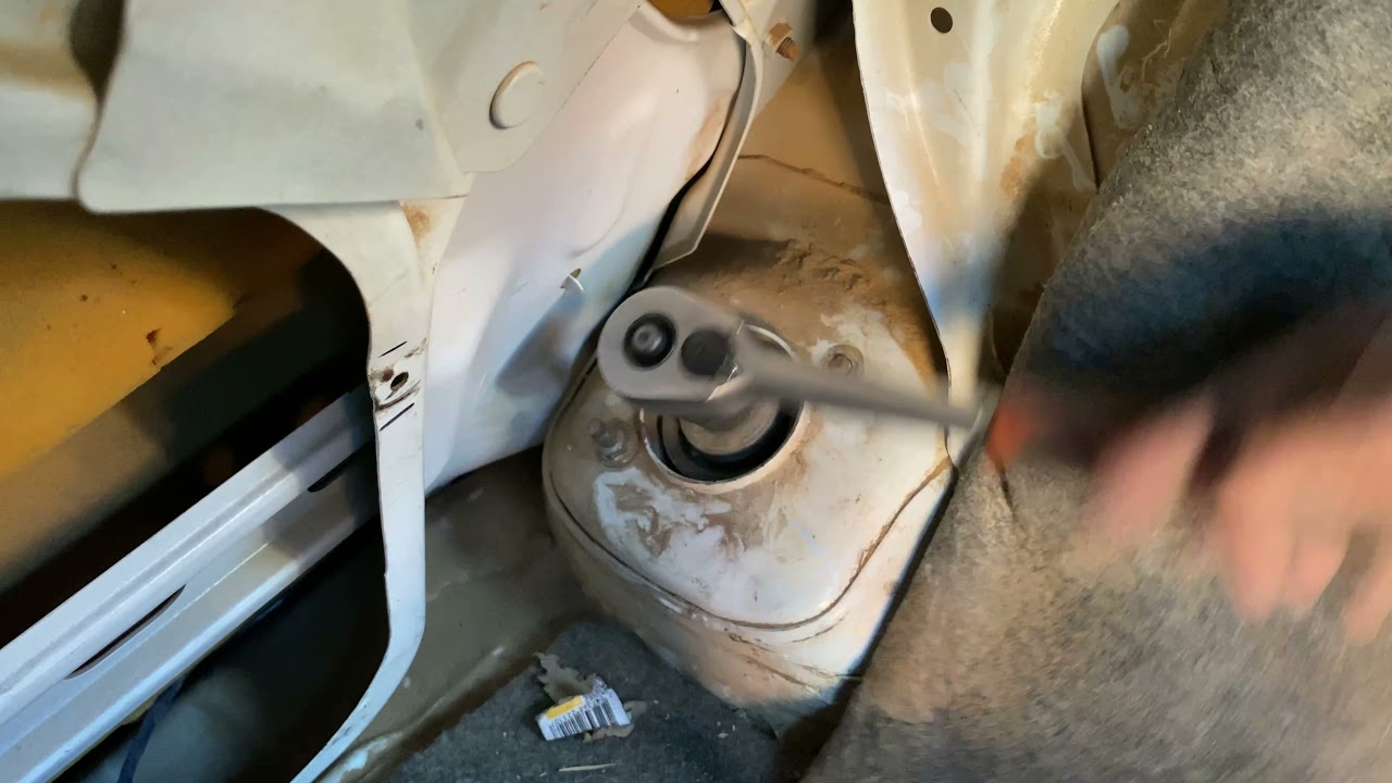 CAMBIO DE AMORTIGUADORES TRASEROS NISSAN SENTRA II