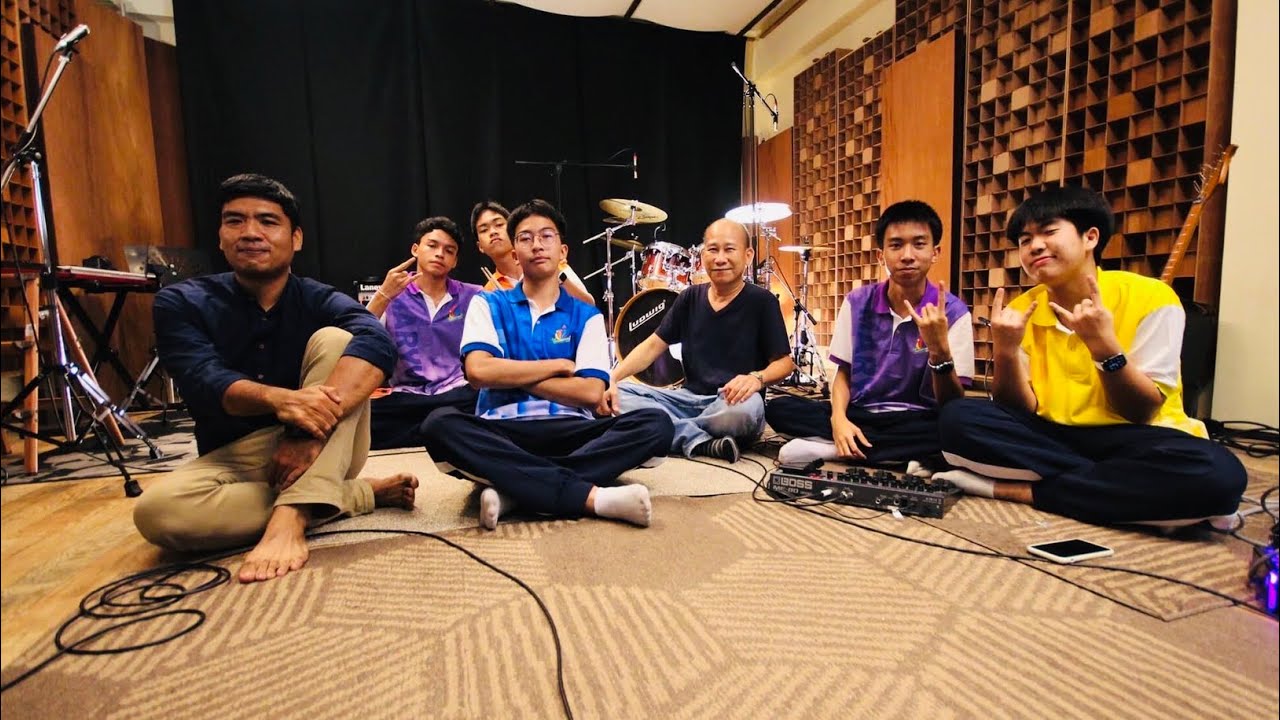 หมาลอบกัด - SDF ( Blue Layer Cover )