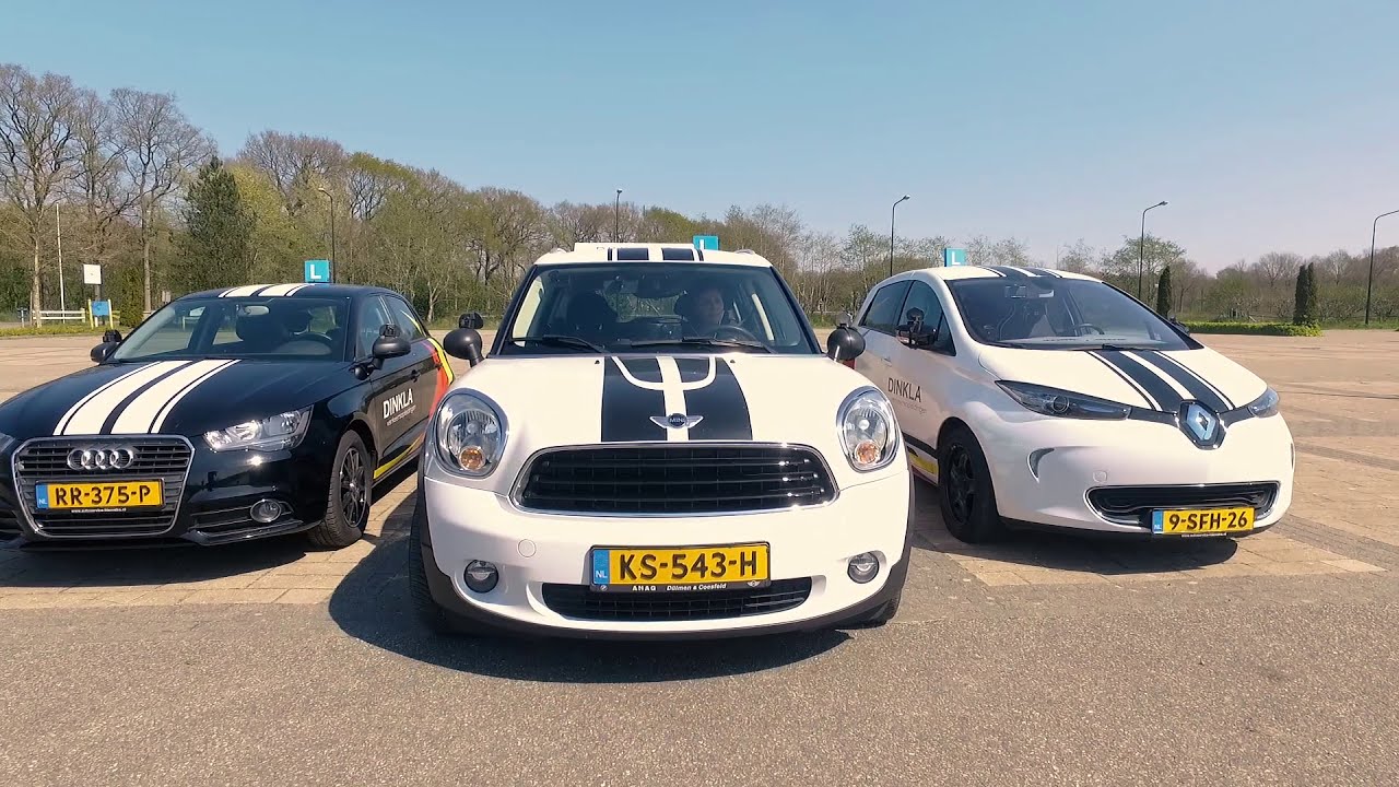 Achteruit inparkeren personenauto - Dinkla Verkeersopleidingen