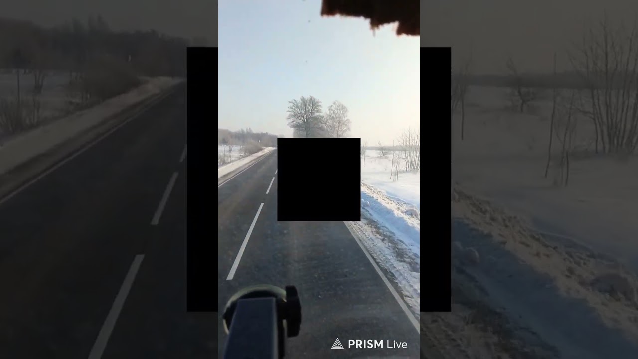 Возим соль. На дорогу если что посыпать. Мы не солевые чуваки. )))