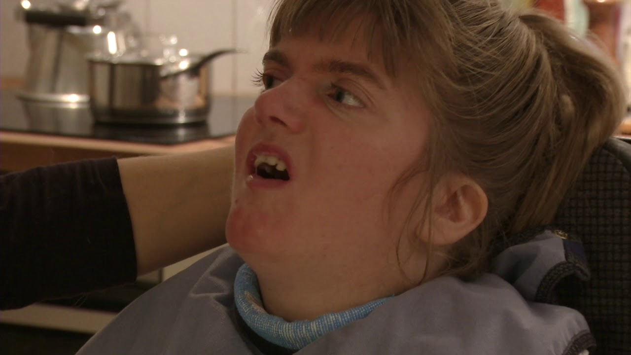 Julia, en flicka med Rett Syndrom
