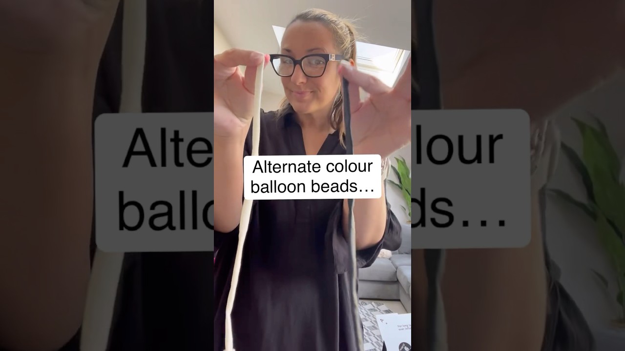 🖤🤍ALTERNATING COLOURS🤍🖤 #balloonartist #balloontips #balloontutorial #balloonideas #balloon