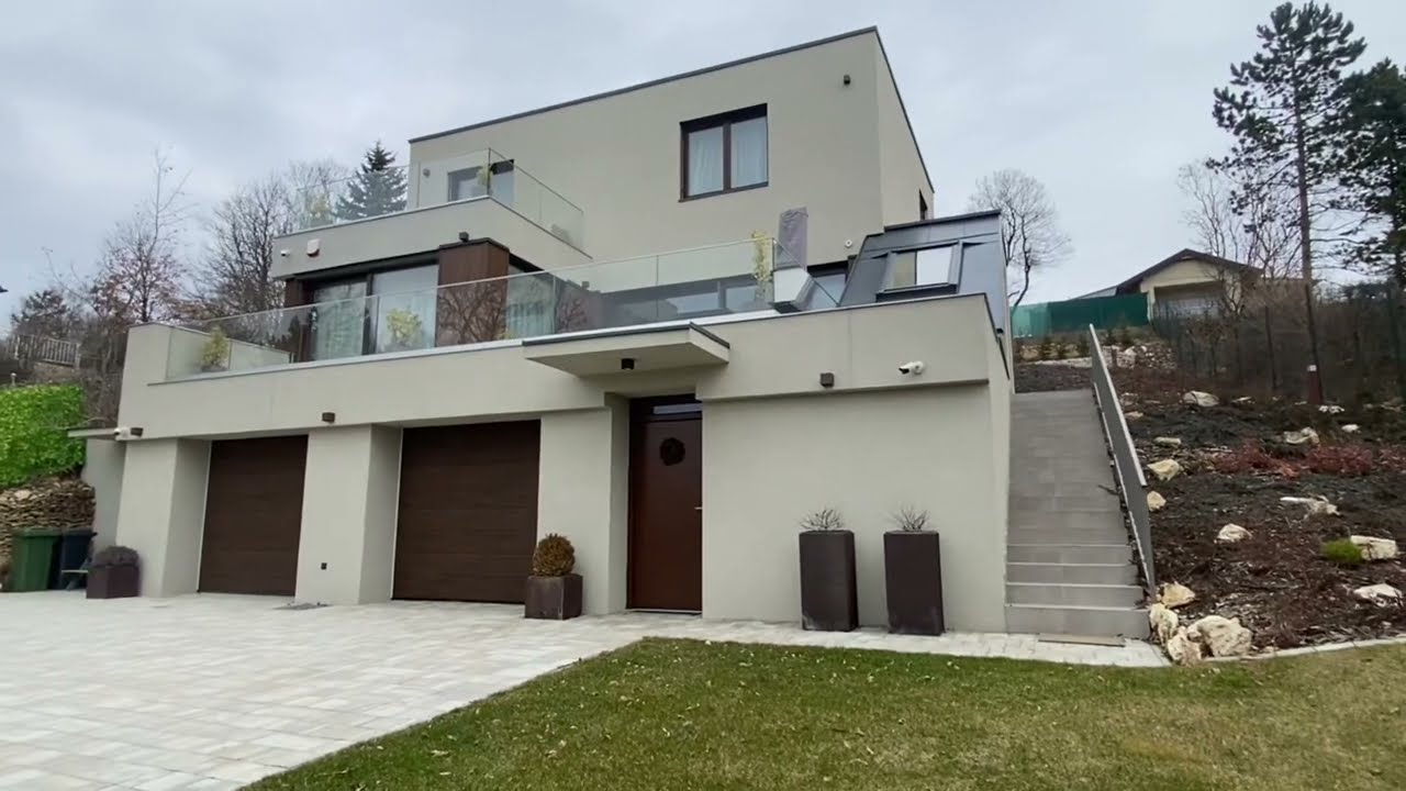 Szuperpanorámás modern minimál luxus családi ház hőszivattyúval | eladó ház | Nagykovácsi