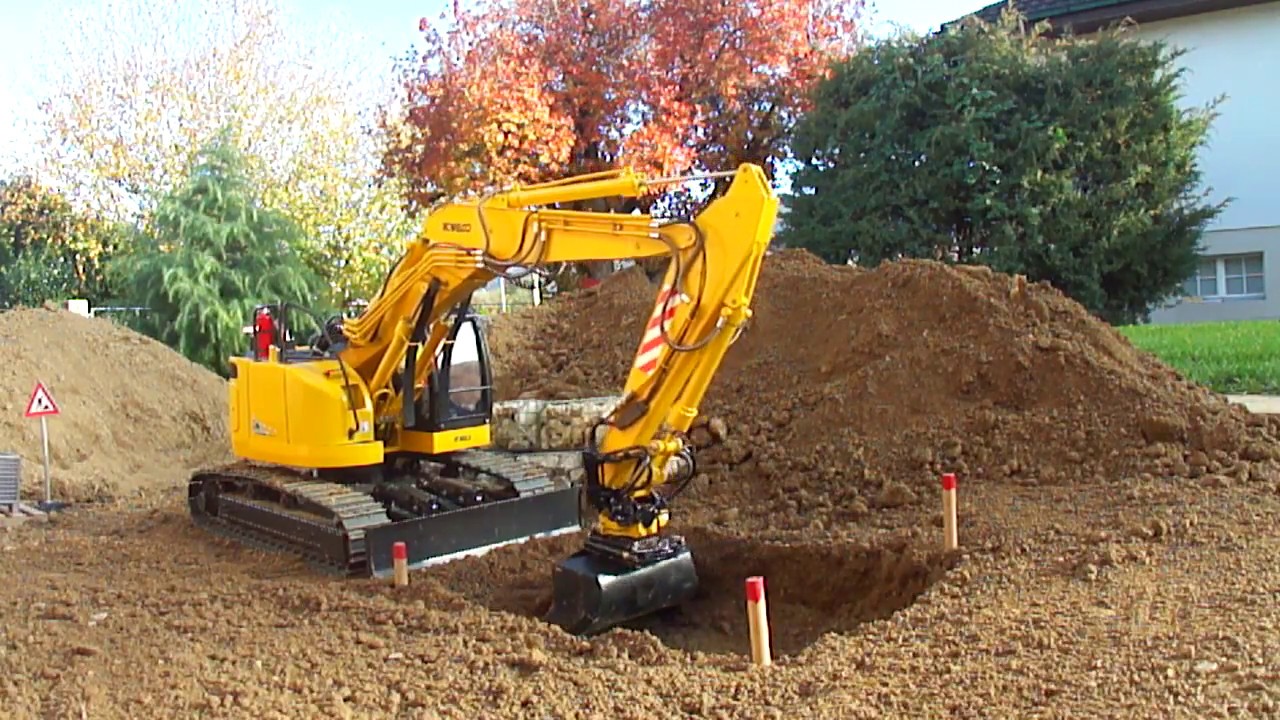 Kobelco SK270SR 1:15 First Test Outdoor