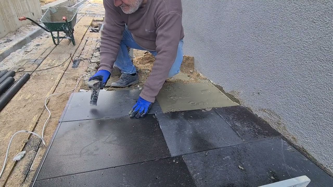 Bazalt Döşeme Uygulaması | PATİNATOLU  Bazalt İle Engelli Rampası Uygulaması