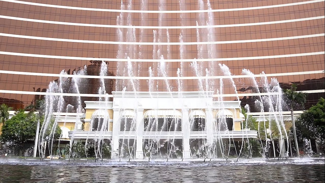 Wynn Macau Fountain - Luck Be A Lady - Frank Sinatra